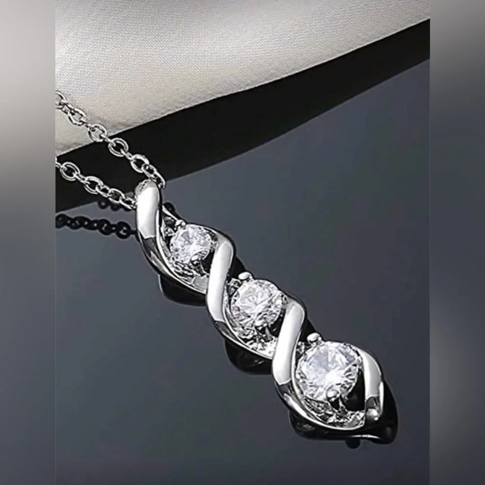 Silver‎ Tone Cubic Zirconia Pendant Necklace